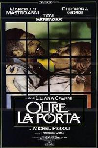 Poster for Oltre la porta (1982).