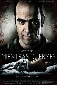 Poster for Mientras duermes (2011).