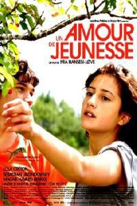 Poster for Un amour de jeunesse (2011).