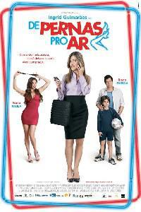 Poster for De Pernas pro Ar (2010).