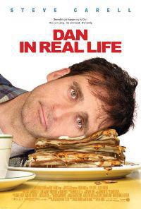Plakát k filmu Dan in Real Life (2007).