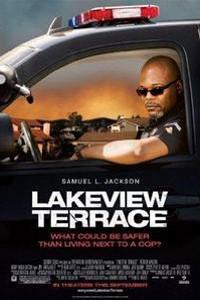 Poster for Lakeview Terrace (2008).